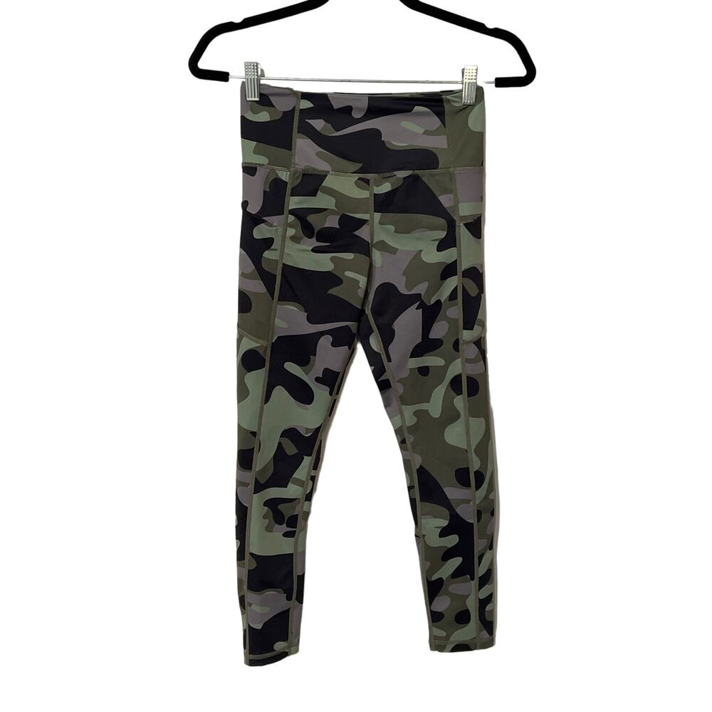 Zyia Active, Camo‎ Capri Leggings, Poly Blend, Size 4, 1063C
